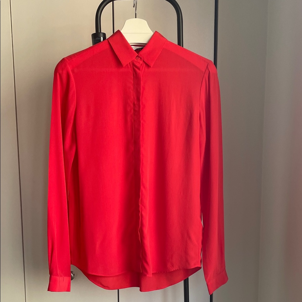 & Other Stories Stockholm Atelier 100% Silk Relaxed Blouse in vibrant red. Size0